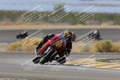 media/Oct-08-2022-SoCal Trackdays (Sat) [[1fc3beec89]]/Turn 14 (1050am)/